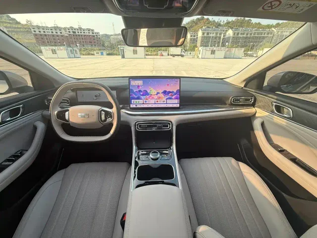 Geely Galaxy Stellar 6 — Фото автомобиля 4