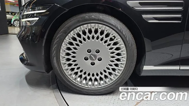 Genesis G80 Бензин 2.5 турбо AWD — Фото автомобиля 5