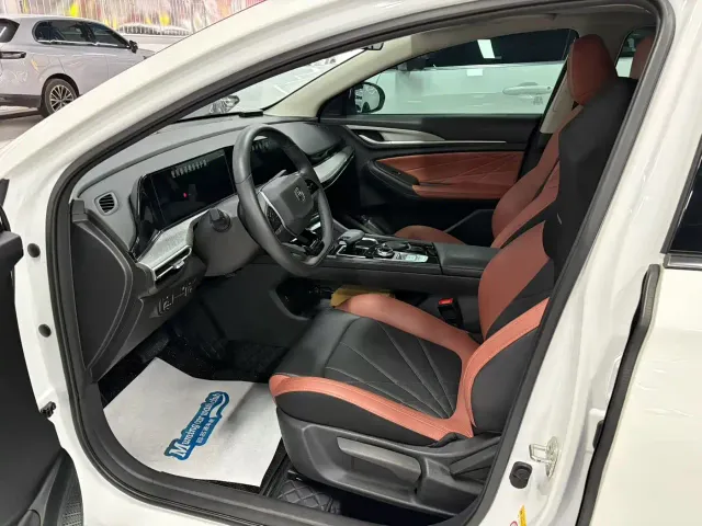 Changan Eado — Фото автомобиля 5