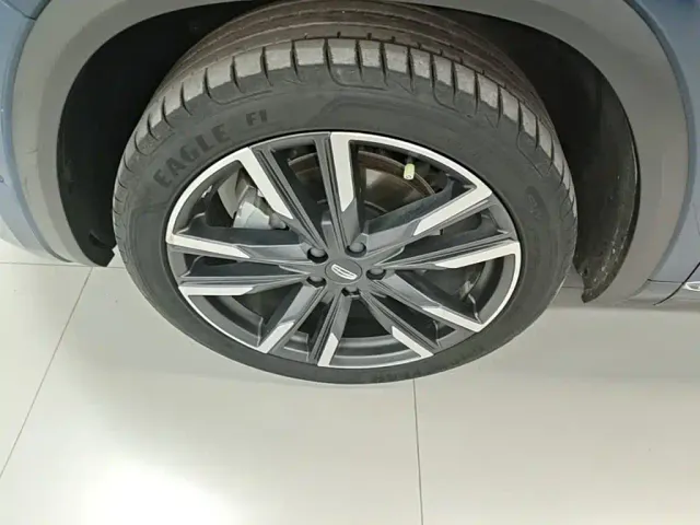 Geely Xingyue L — Фото автомобиля 22
