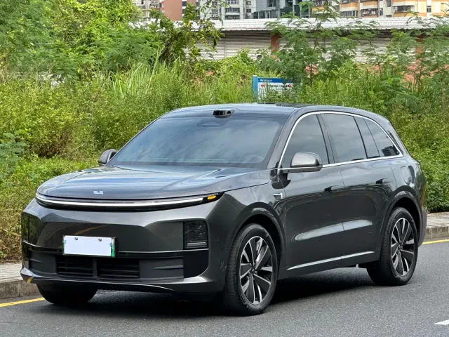 Фотография автомобиля — Li Auto L6