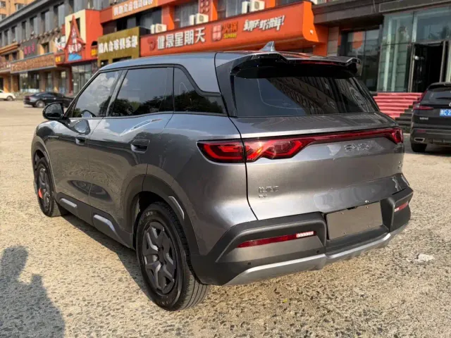 BYD Yuan UP — Фото автомобиля 4