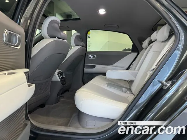 Hyundai Ioniq 6 — Фото автомобиля 16