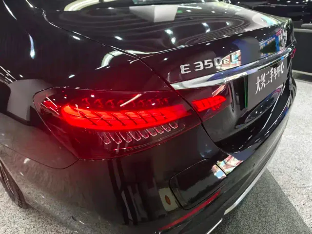Mercedes-Benz E-Class — Фото автомобиля 15