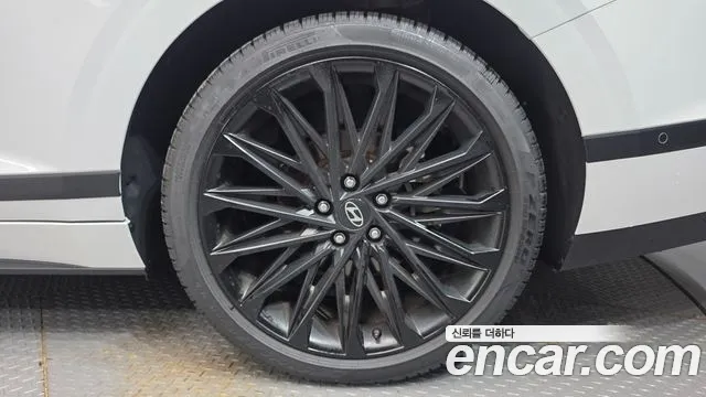Hyundai Grandeur GN7 — Фото автомобиля 21