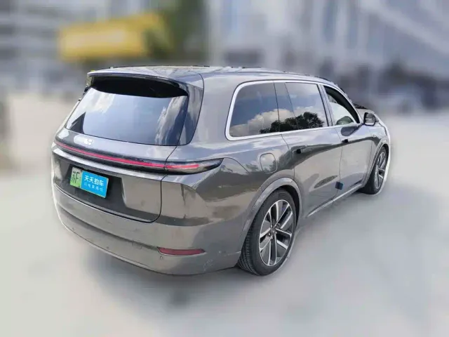 Li Auto L9 — Фото автомобиля 5