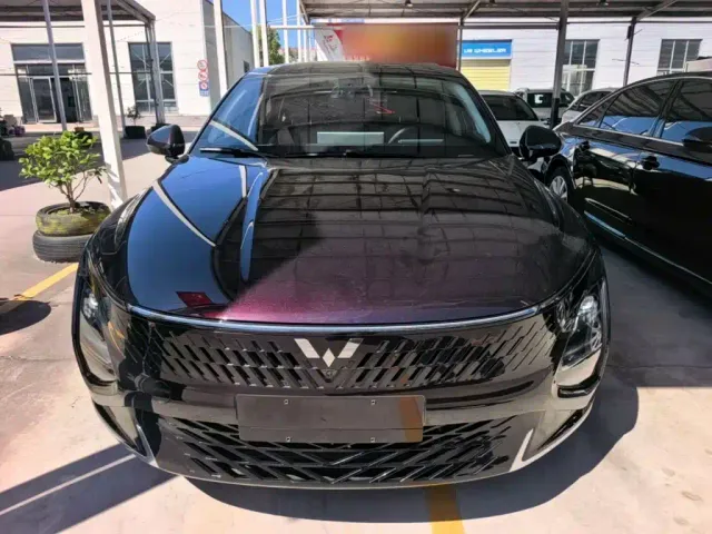 Wuling Starlight — Фото автомобиля 2