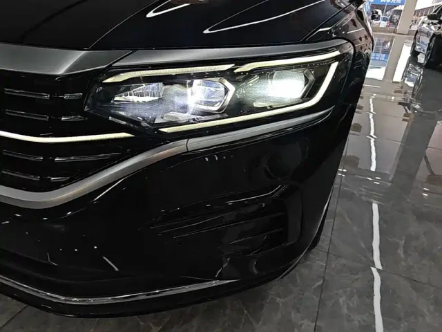 Volkswagen Passat — Фото автомобиля 23