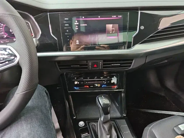 Volkswagen Passat — Фото автомобиля 12