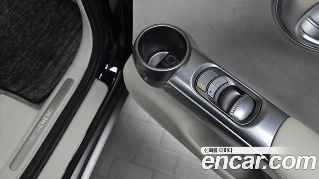 Genesis GV60 — Фото автомобиля 27
