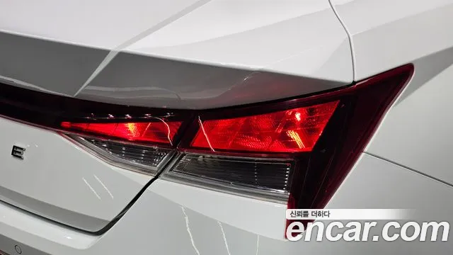 Hyundai Avante — Фото автомобиля 8