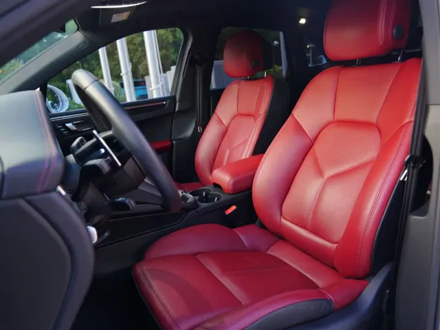 Porsche Macan — Фото автомобиля 13