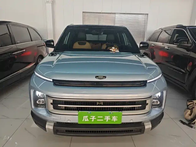 Geely ICON — Фото автомобиля 2