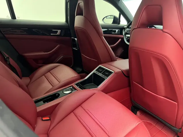Porsche Panamera — Фото автомобиля 19