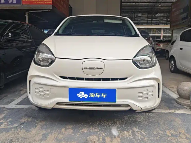 Roewe Clever — Фото автомобиля 2