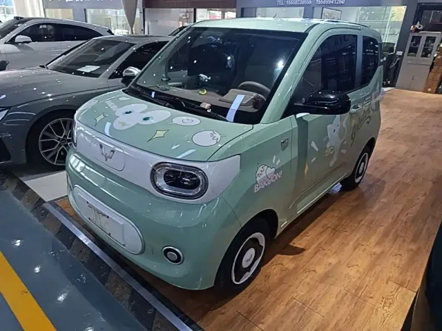 Фотография автомобиля — Wuling Hongguang Mini EV