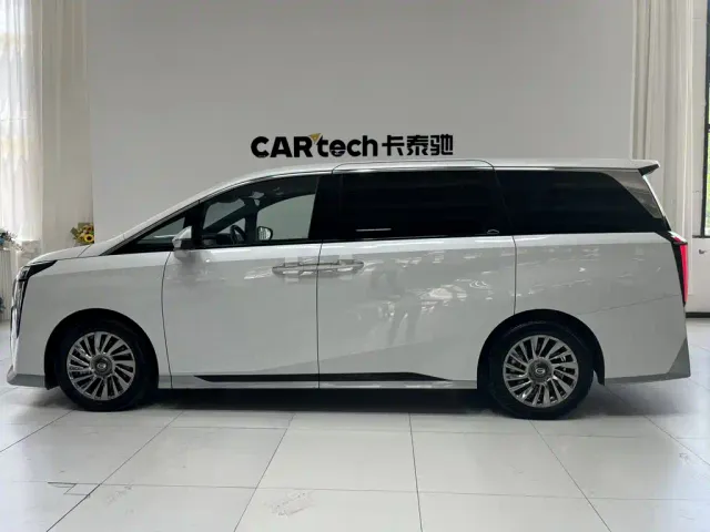 GAC Trumpchi M8 — Фото автомобиля 16