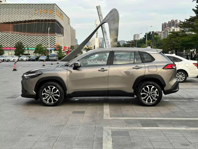 Toyota Frontlander — Фото автомобиля 22