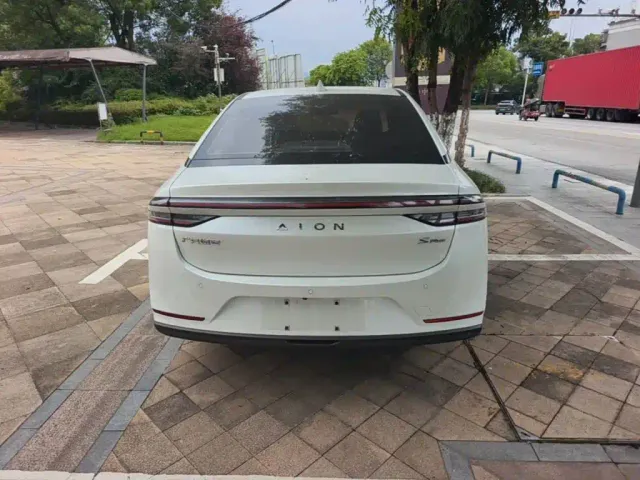 GAC Aion S Plus — Фото автомобиля 5