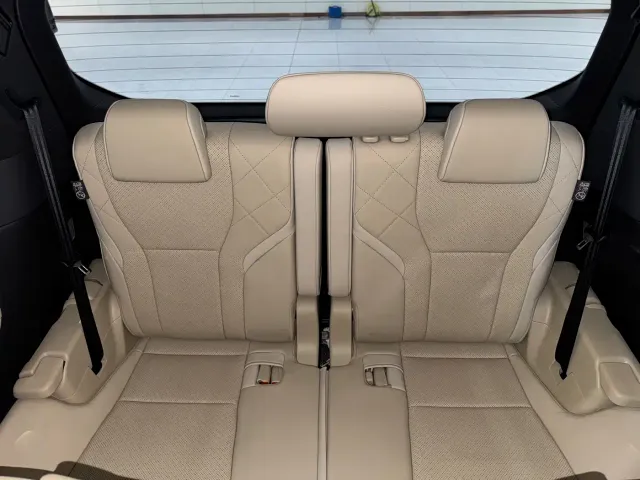 Toyota Vellfire — Фото автомобиля 9