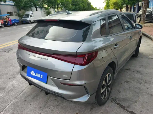 BYD e2 — Фото автомобиля 3