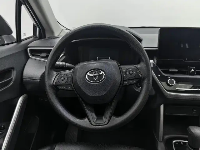 Toyota Corolla Cross — Фото автомобиля 11