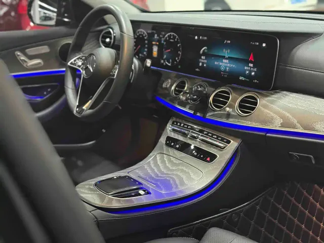 Mercedes-Benz E-Class — Фото автомобиля 8