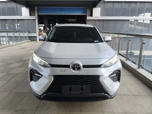 Toyota Wildlander — Фото автомобиля 2