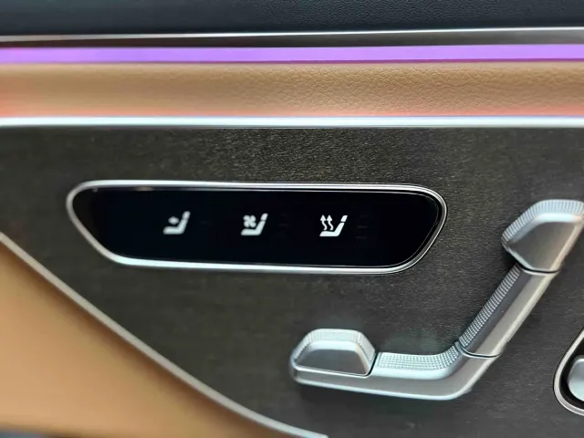 Mercedes-Benz E-Class — Фото автомобиля 14