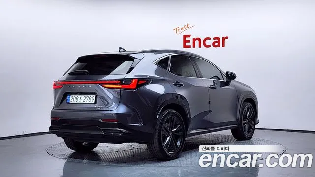 Lexus NX — Фото автомобиля 2