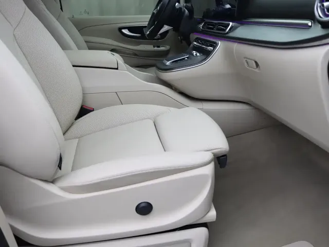 Mercedes-Benz V-Class — Фото автомобиля 8