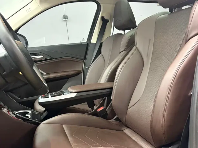 BMW X1 — Фото автомобиля 11
