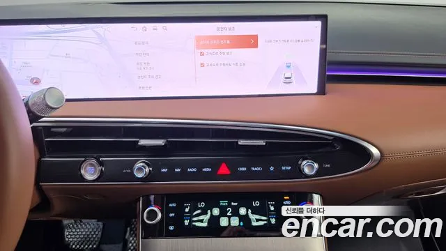 Genesis GV70 2.5T Бензин 2WD — Фото автомобиля 12