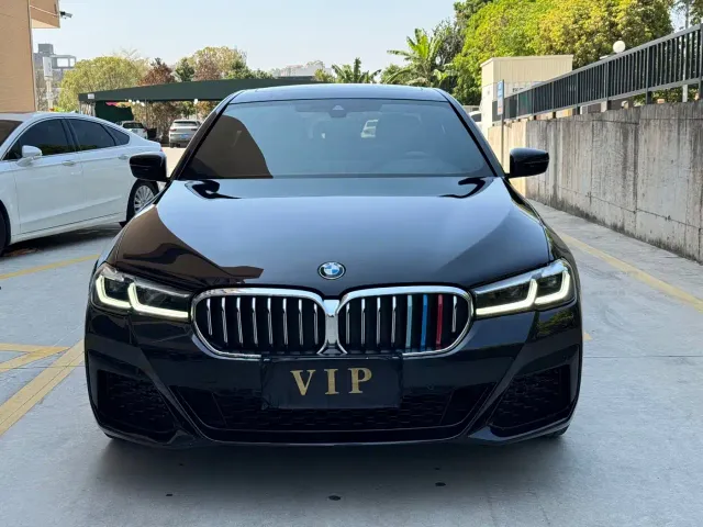 BMW 5 Series — Фото автомобиля 2