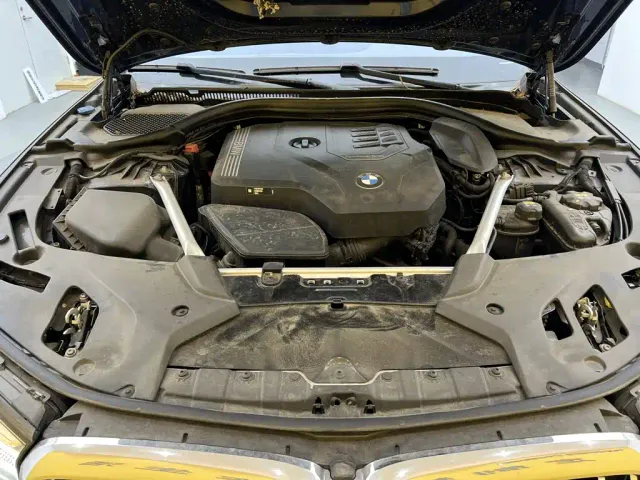 BMW 5 Series — Фото автомобиля 9