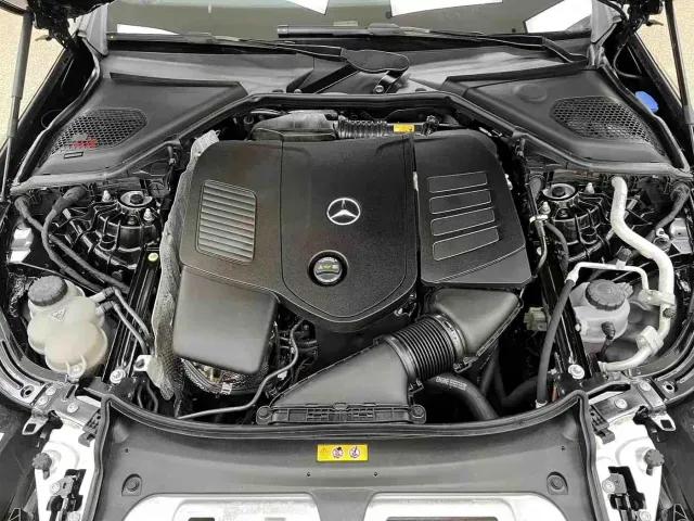 Mercedes-Benz E-Class — Фото автомобиля 26