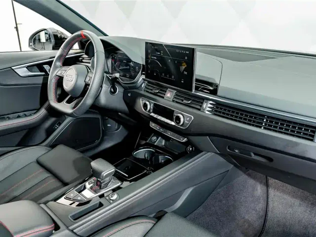 Audi A4L — Фото автомобиля 18