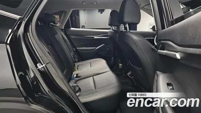 Kia Seltos Новый Seltos Бензин 1.6 турбо 2WD — Фото автомобиля 3