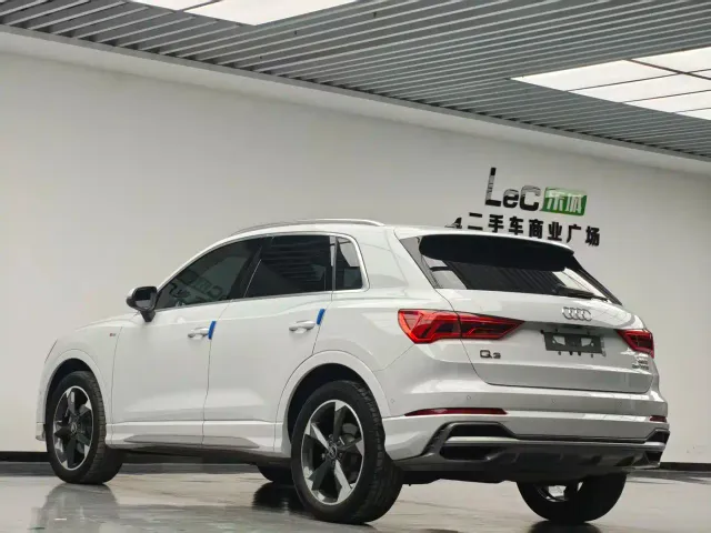 Audi Q3 — Фото автомобиля 5