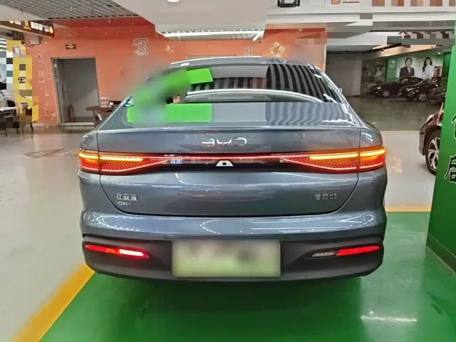 BYD Seal 05 DM-i — Фото автомобиля 5
