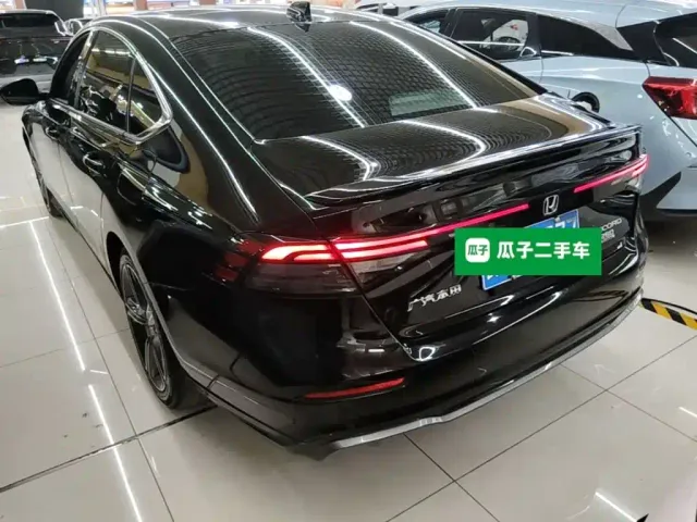 Honda Accord — Фото автомобиля 22
