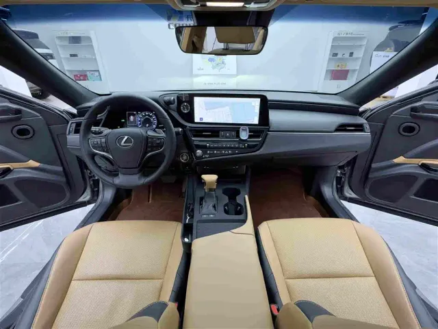Lexus ES — Фото автомобиля 11