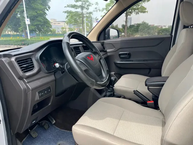 Wuling Hongguang V — Фото автомобиля 4