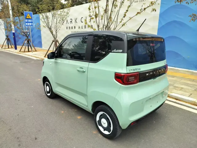 Wuling Hongguang Mini EV — Фото автомобиля 8