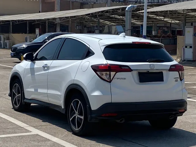Honda Vezel — Фото автомобиля 5