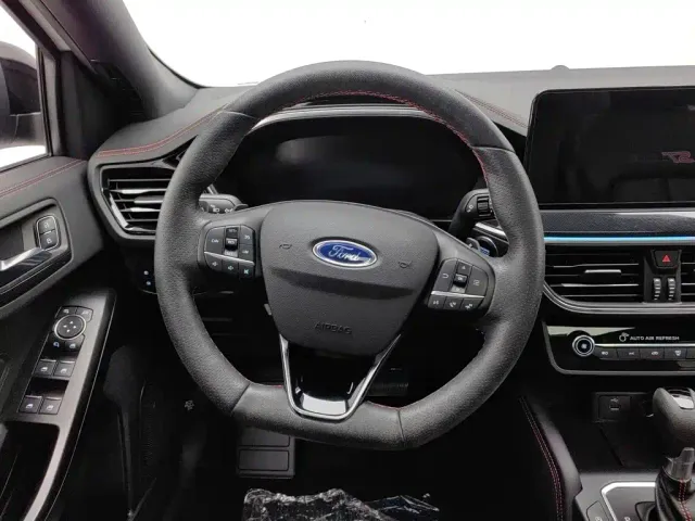 Ford Focus — Фото автомобиля 11