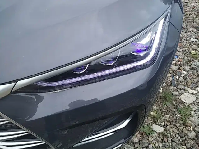 BYD Tang — Фото автомобиля 23