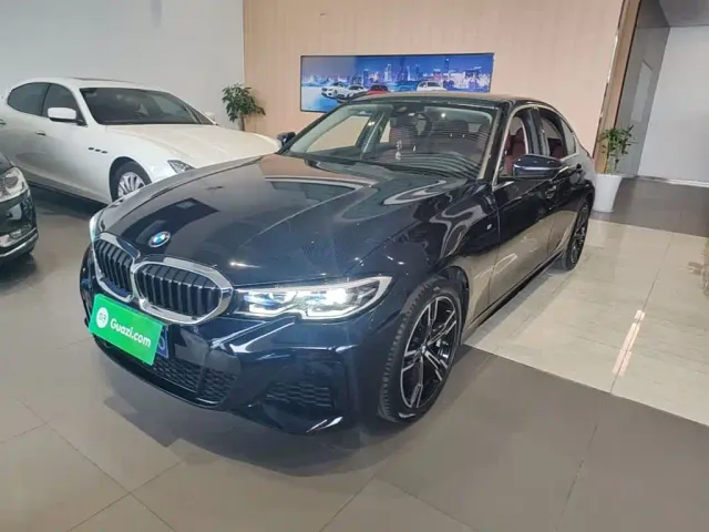 Фотография автомобиля — BMW 3 Series
