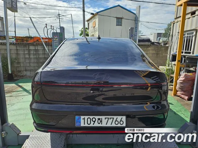 Hyundai Grandeur — Фото автомобиля 3