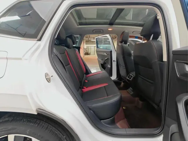 Skoda Karoq — Фото автомобиля 20